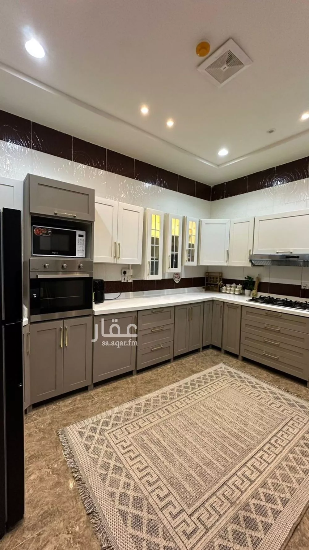 4 bedroom apartment in Al Rimal 18