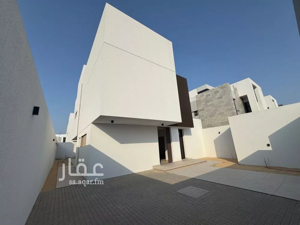 3 bedroom villa in Al Fanar, Eastern Province 3