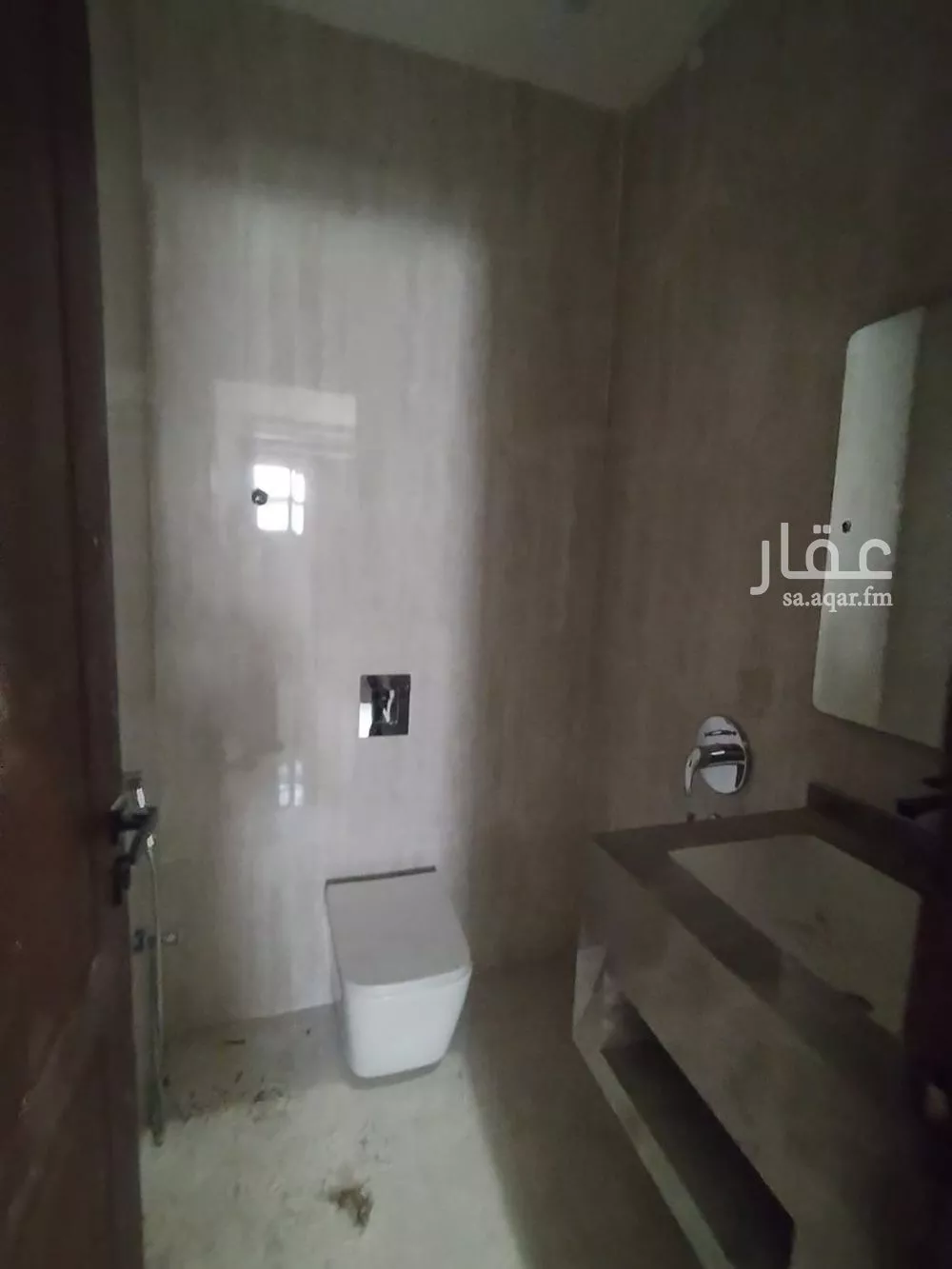 شقة 4 غرف في عكاظ 19