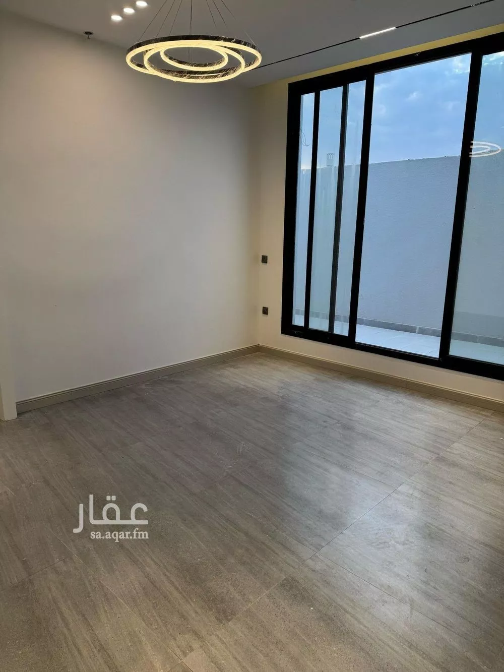 شقة 2 غرف في الرمال 9