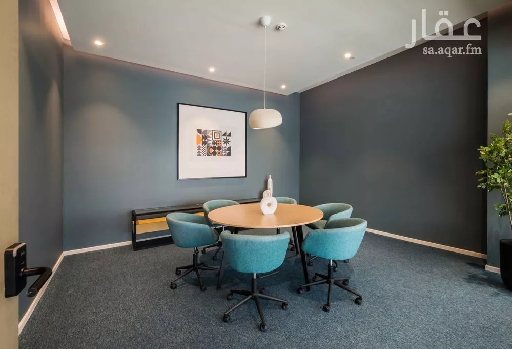 1800 sqm office in Salah Ad Din 8
