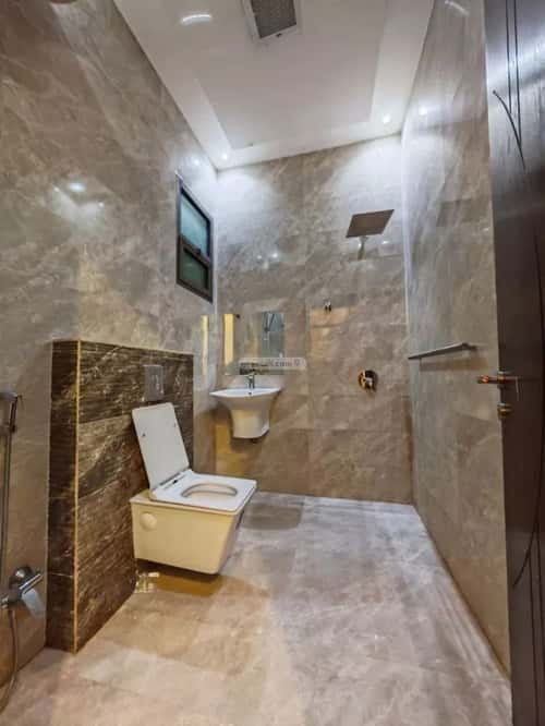 فيلا 4 غرف في العارض 2