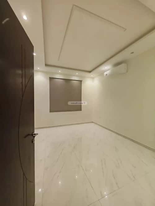 فيلا 4 غرف في العارض 5