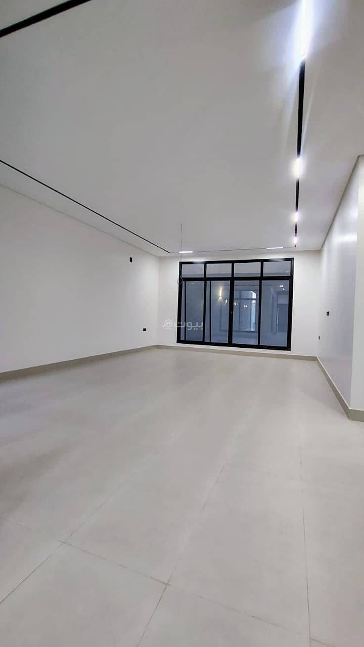 4 bedroom villa in Al Yarmouk, Riyadh 18