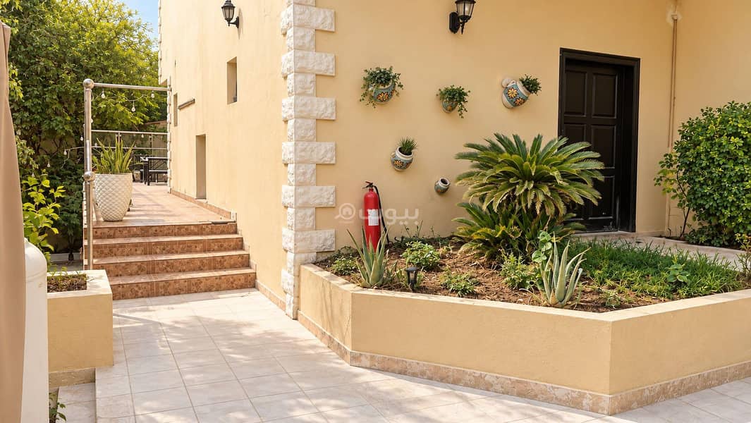 7 bedroom villa in Al Rabwa, Riyadh 3