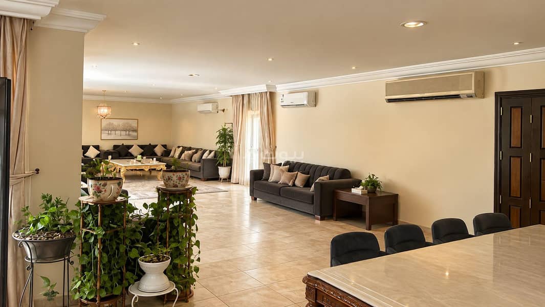 7 bedroom villa in Al Rabwa, Riyadh 8
