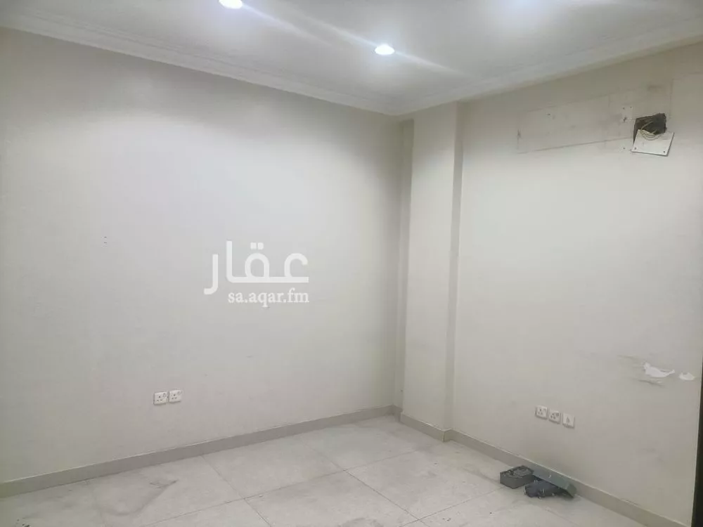 مكتب 100 م² في الوادي 5