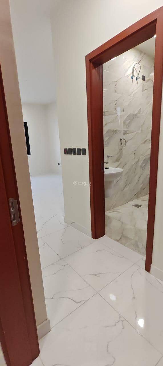 5 bedroom villa in Al Iskan Ash Shamali, Eastern Province 16