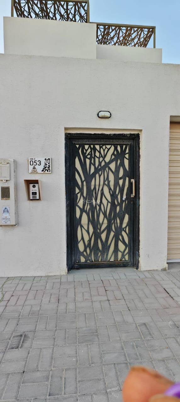 5 bedroom villa in Al Iskan Ash Shamali, Eastern Province 18