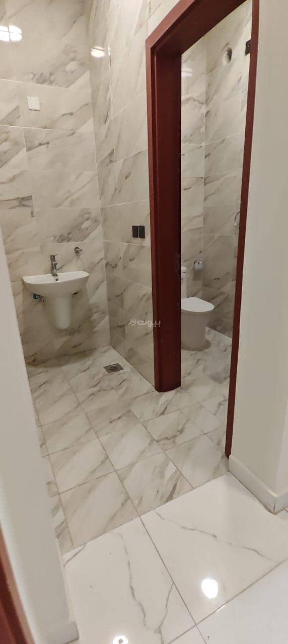 5 bedroom villa in Al Iskan Ash Shamali, Eastern Province 19