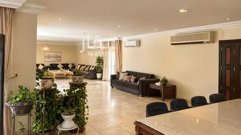 4 bedroom villa in Al Rabwa, Riyadh 8