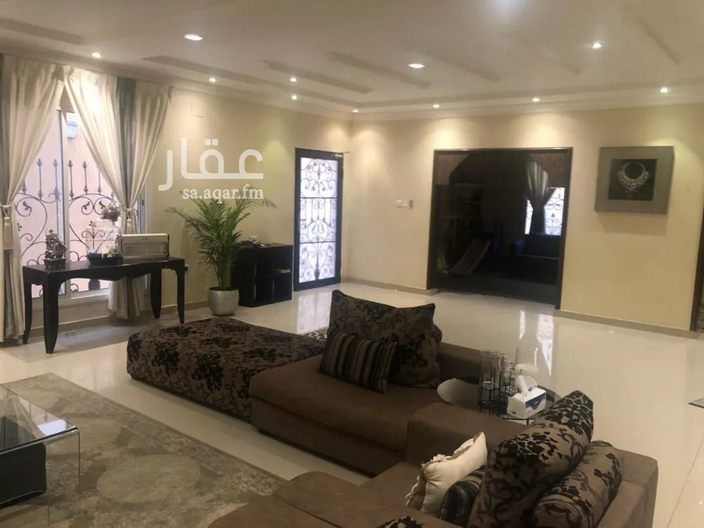4 bedroom villa in Al Sahafah, Riyadh 14