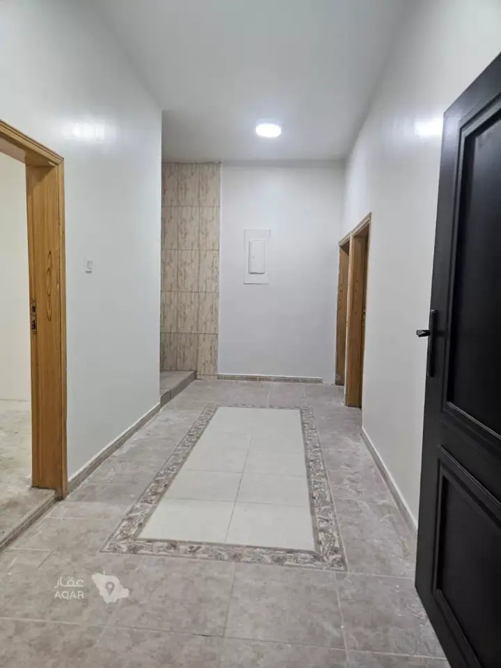 5 bedroom villa in Tuwaiq, Riyadh 4