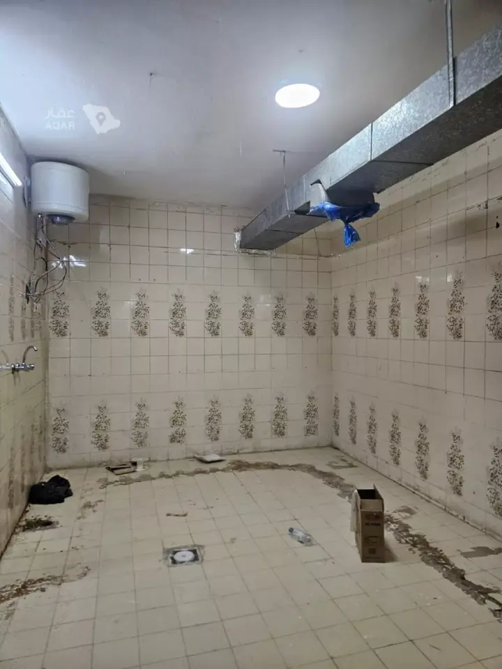 5 bedroom villa in Tuwaiq, Riyadh 11