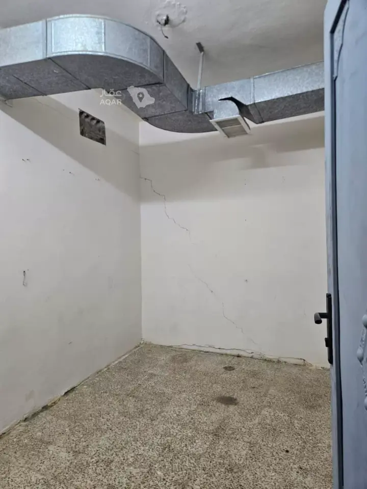 5 bedroom villa in Tuwaiq, Riyadh 6