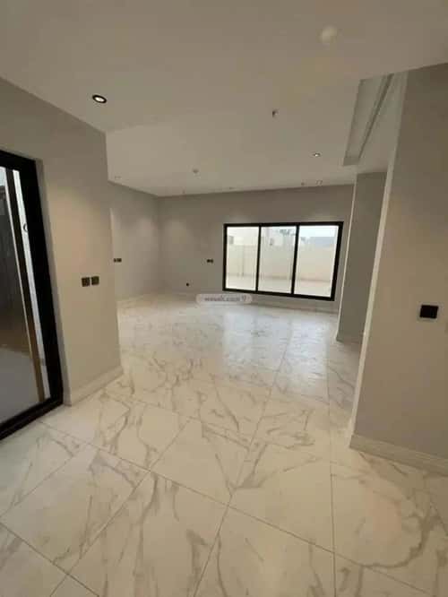 شقة 4 غرف في الملقا 2