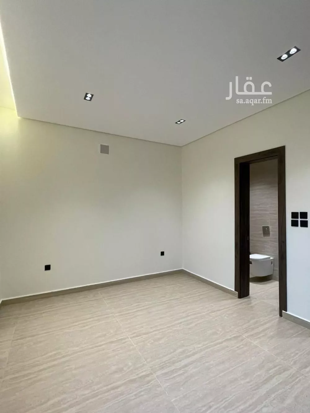 3 bedroom floor in As Suwaidi Al Gharabi 10