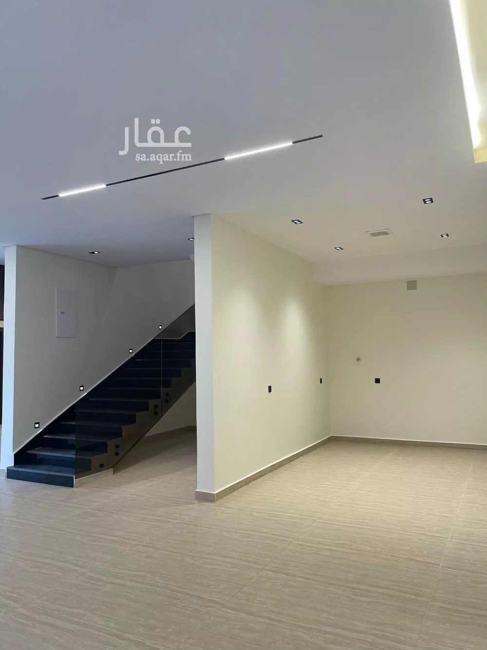 3 bedroom floor in Al Zahrah 7