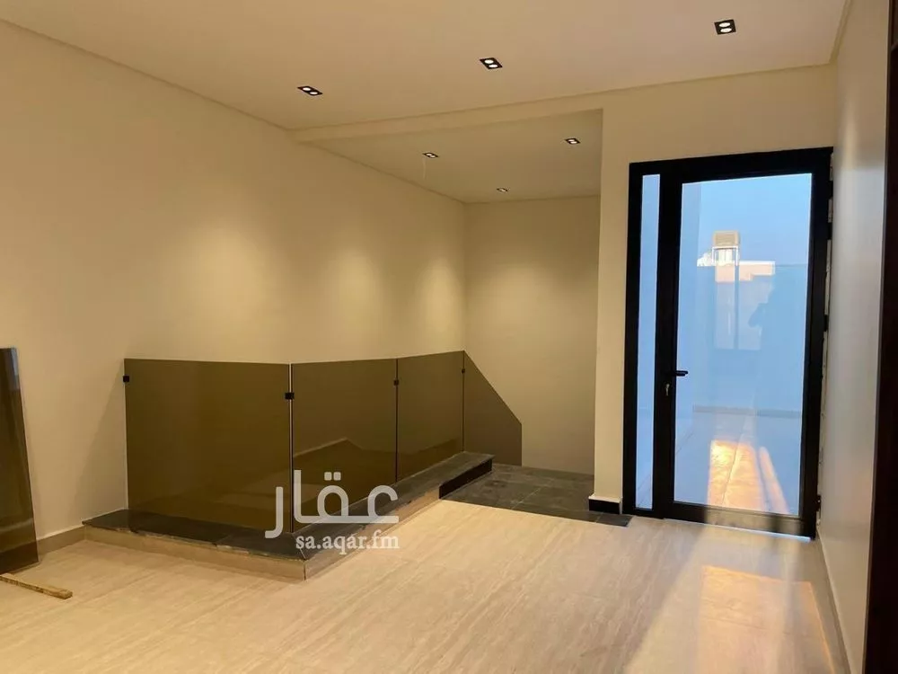 3 bedroom floor in Al Zahrah 14