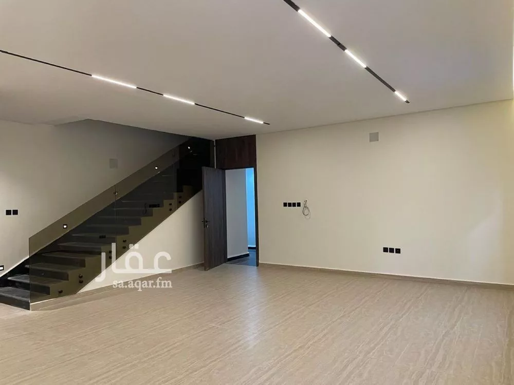 3 bedroom floor in Al Zahrah 4