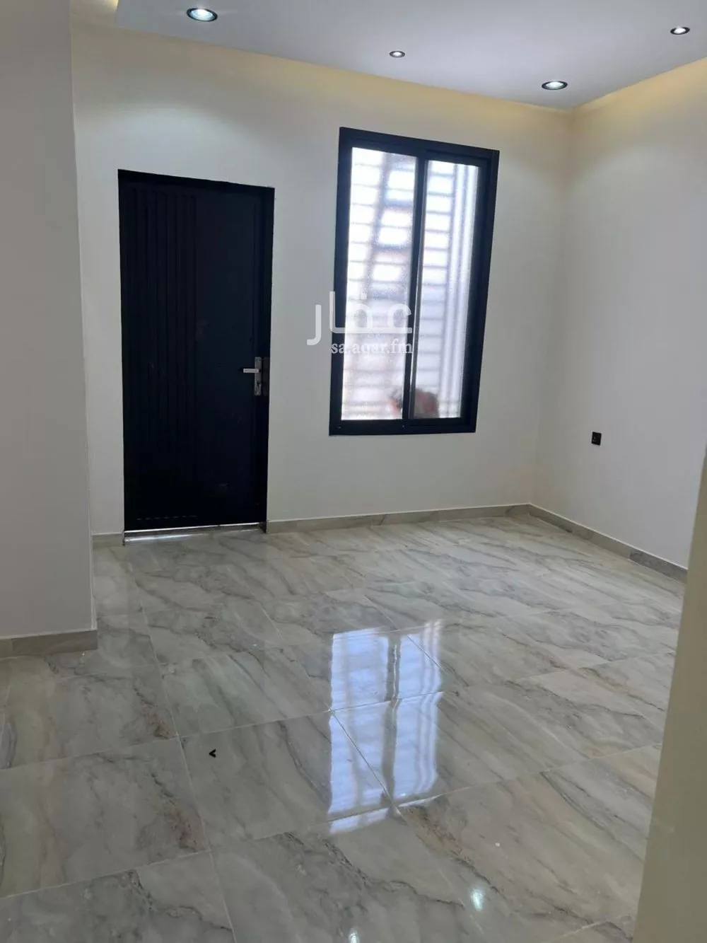 5 bedroom floor in Tuwaiq 2