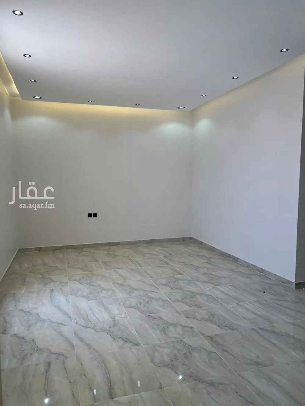 5 bedroom floor in Tuwaiq 11