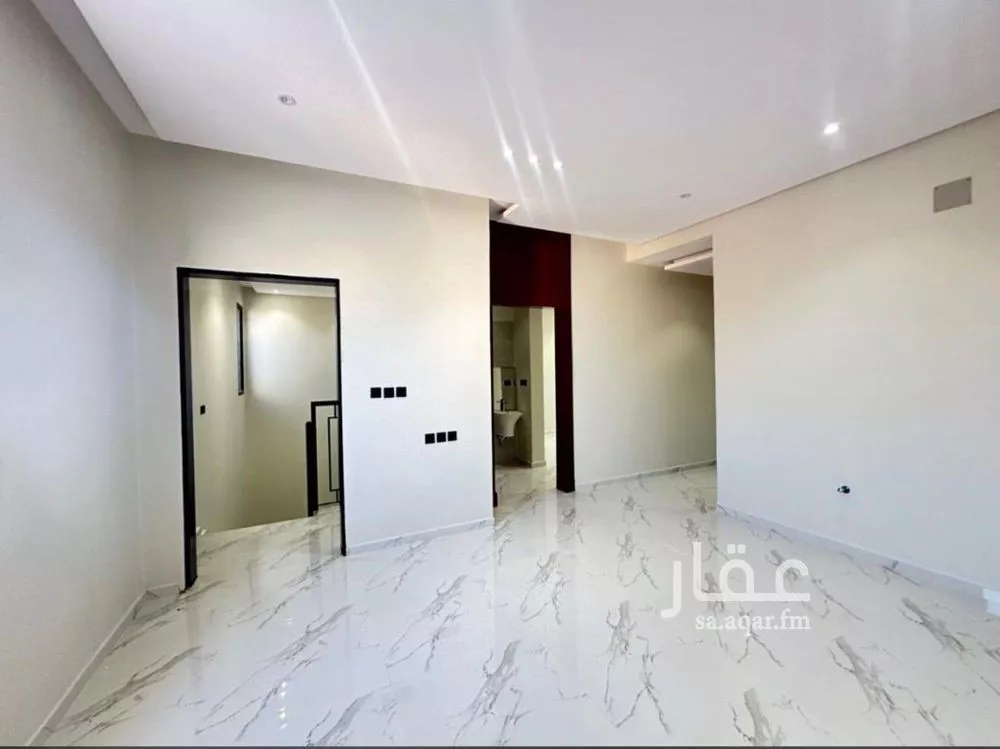 4 bedroom floor in Al Hazm 10