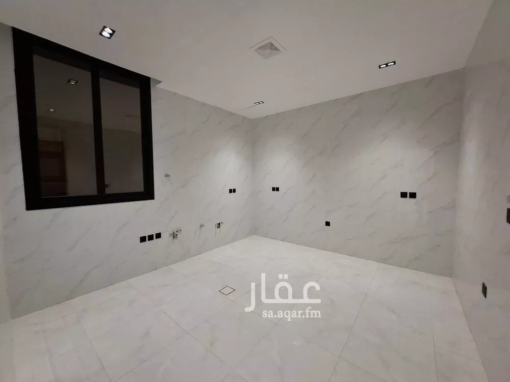 5 bedroom floor in Tuwaiq 10