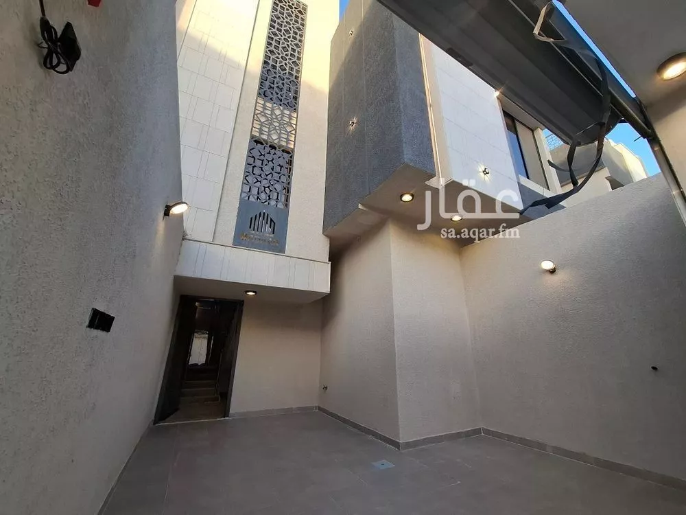7 bedroom floor in Dahiat Namar 2