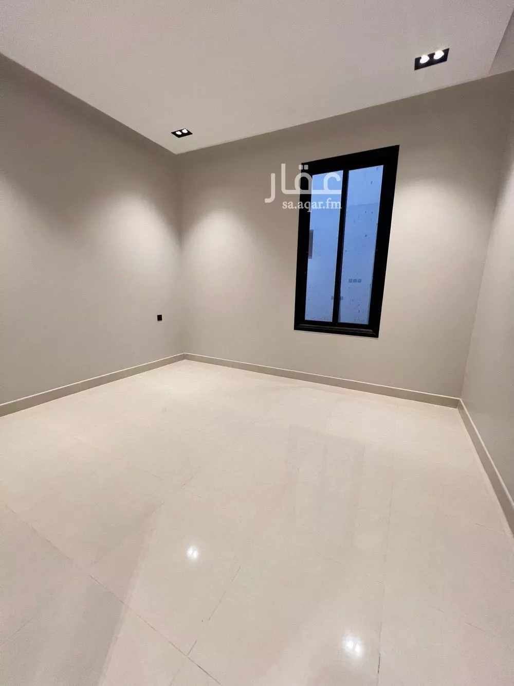 4 bedroom floor in Al Yarmouk 5