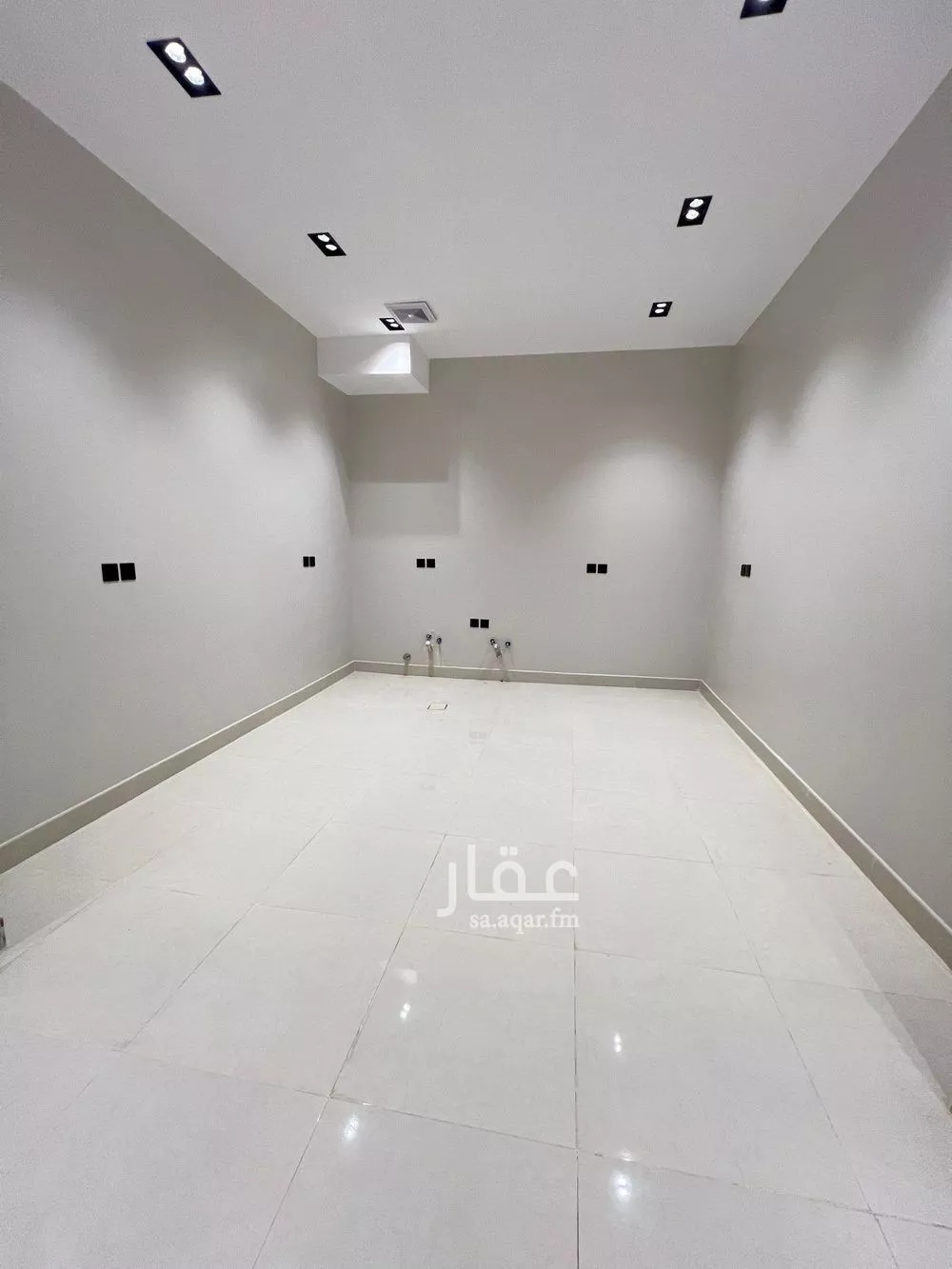 4 bedroom floor in Al Yarmouk 6
