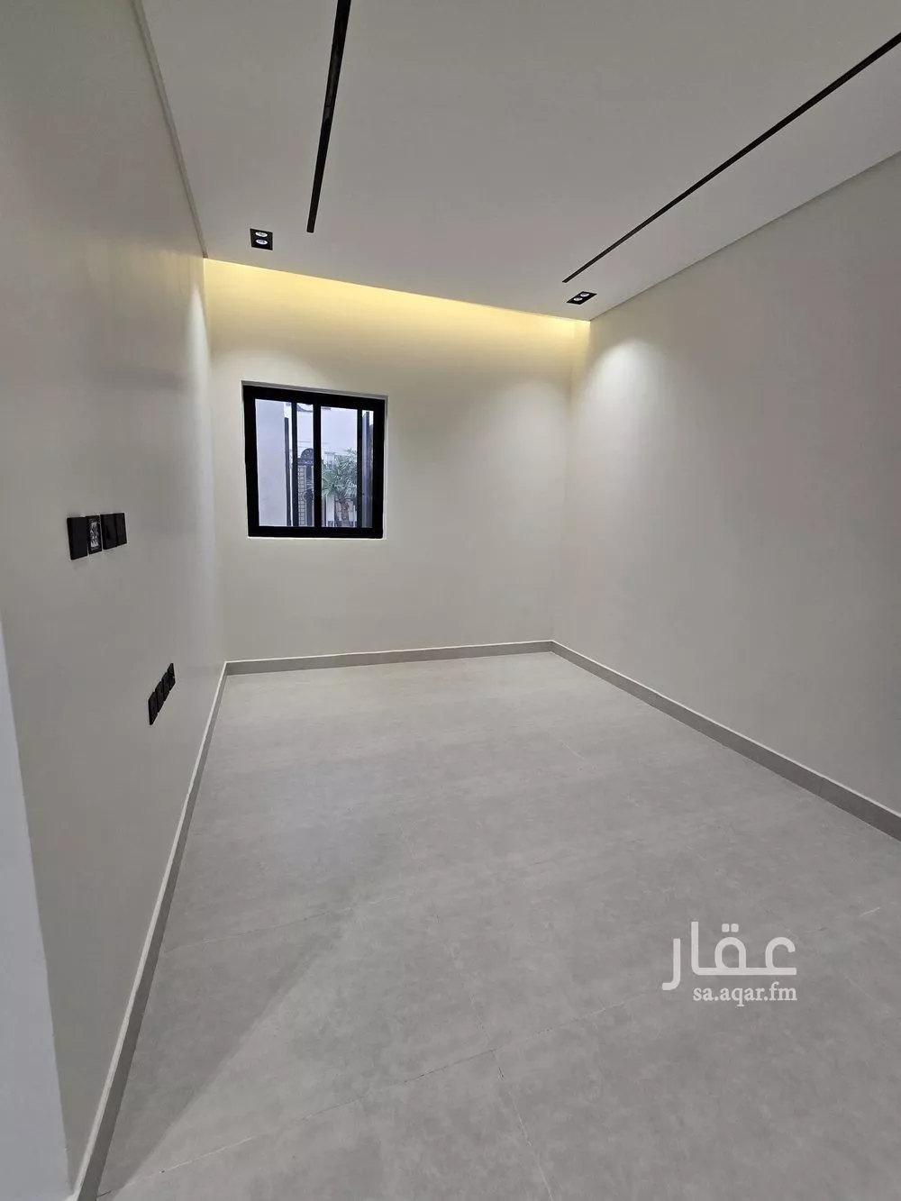 3 bedroom floor in As Suwaidi 11