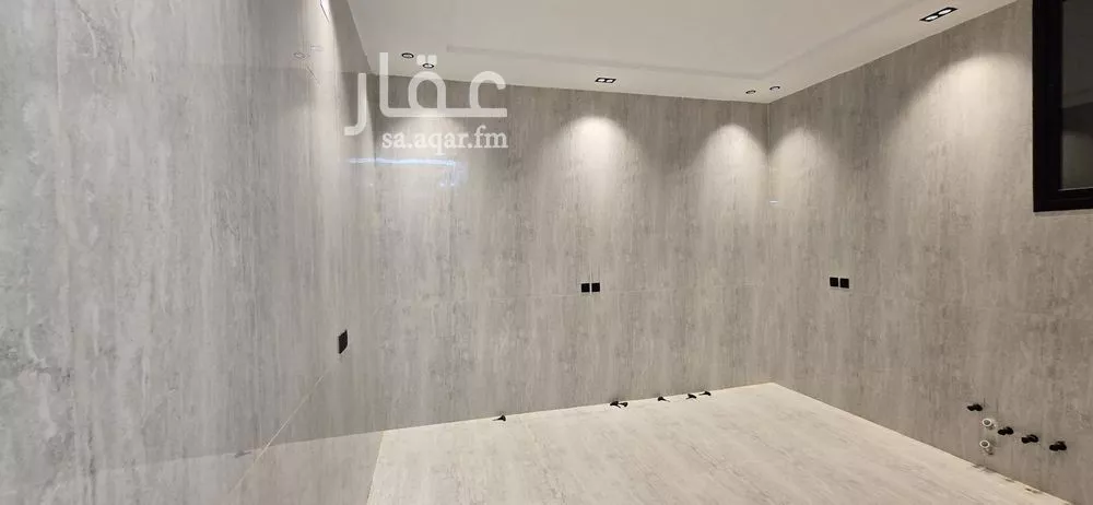 5 bedroom floor in Al Hazm 7
