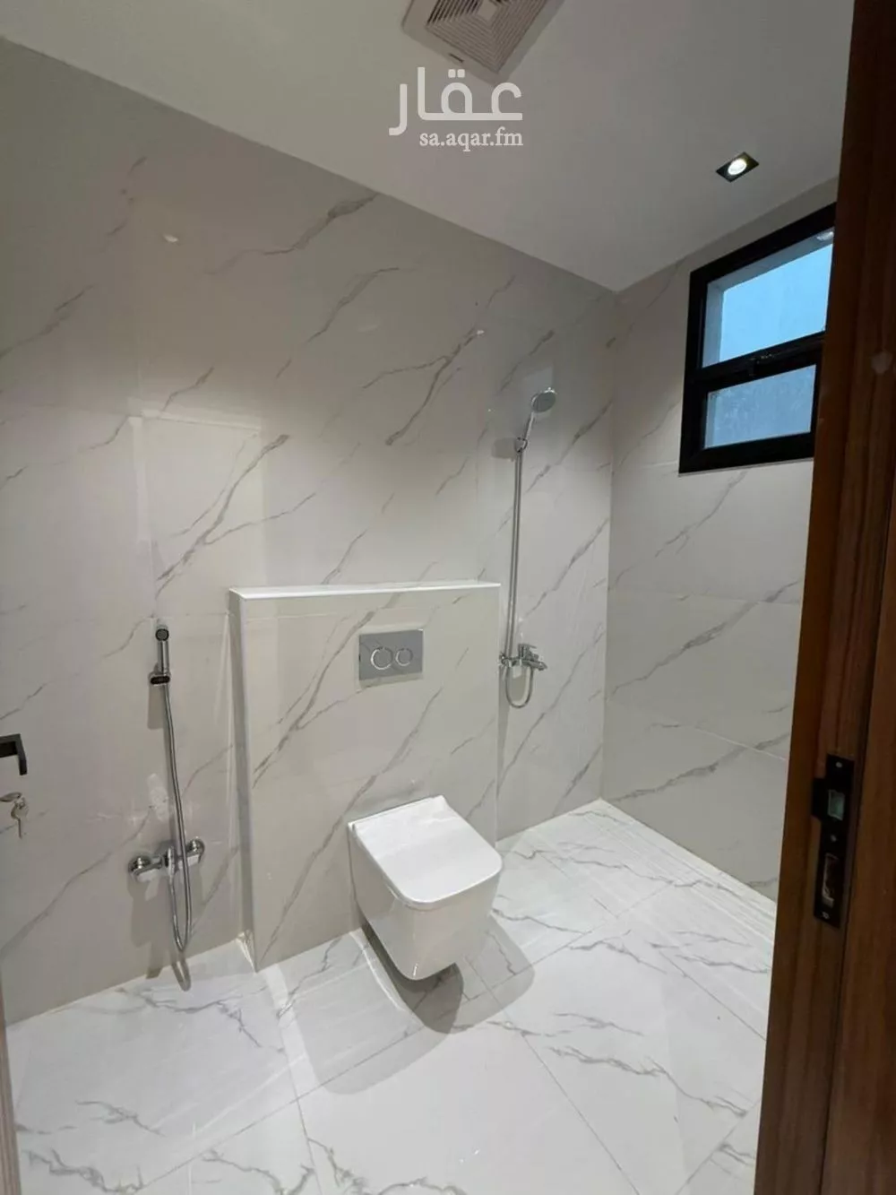 5 bedroom floor in Okaz 6