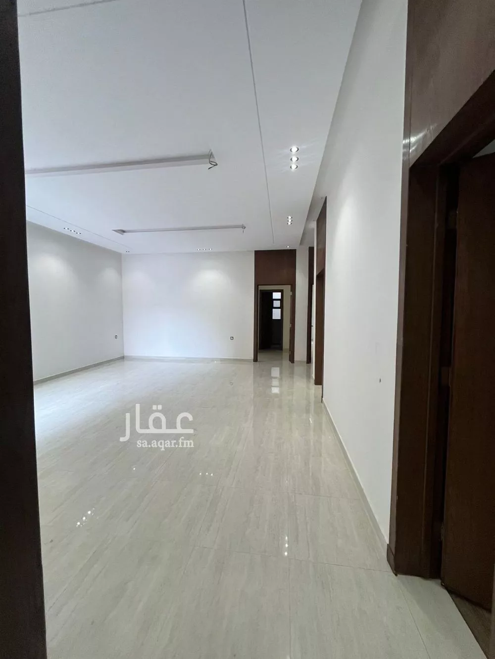3 bedroom floor in Al Hazm 3