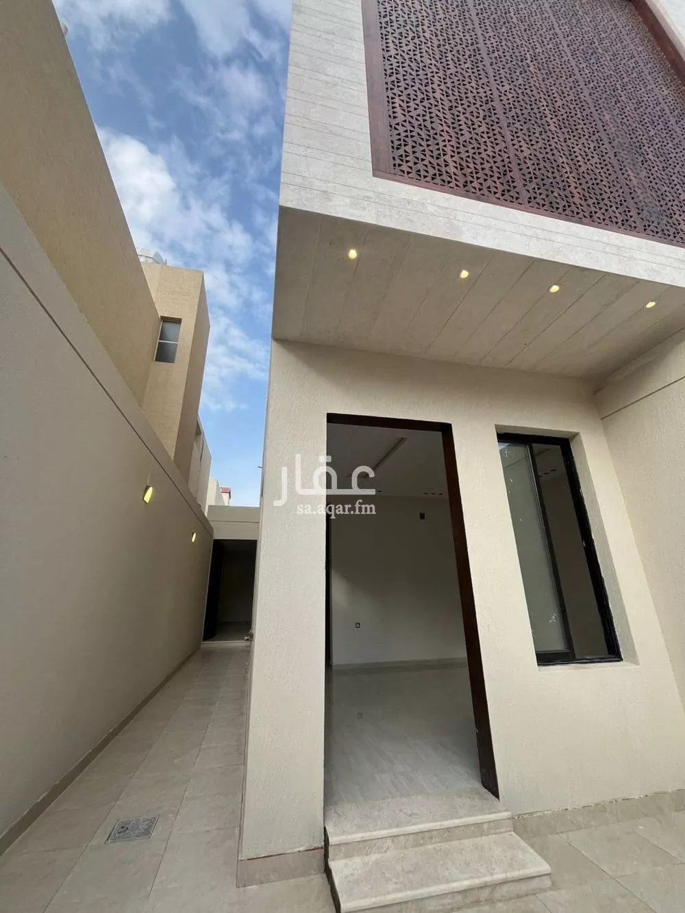3 bedroom floor in Al Hazm 7