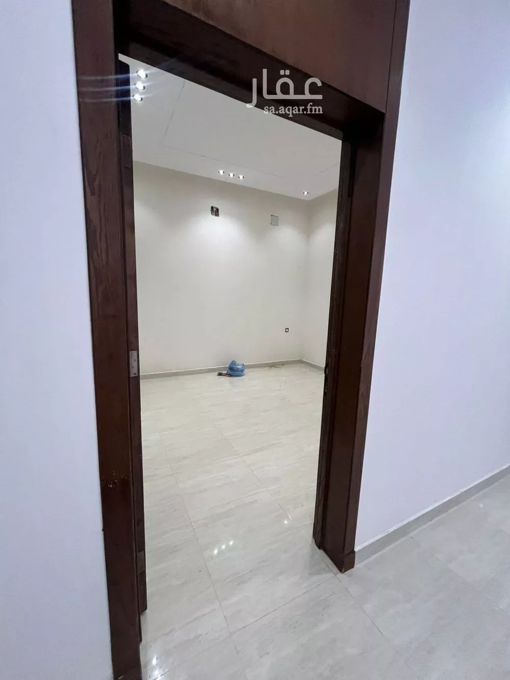 3 bedroom floor in Al Hazm 8