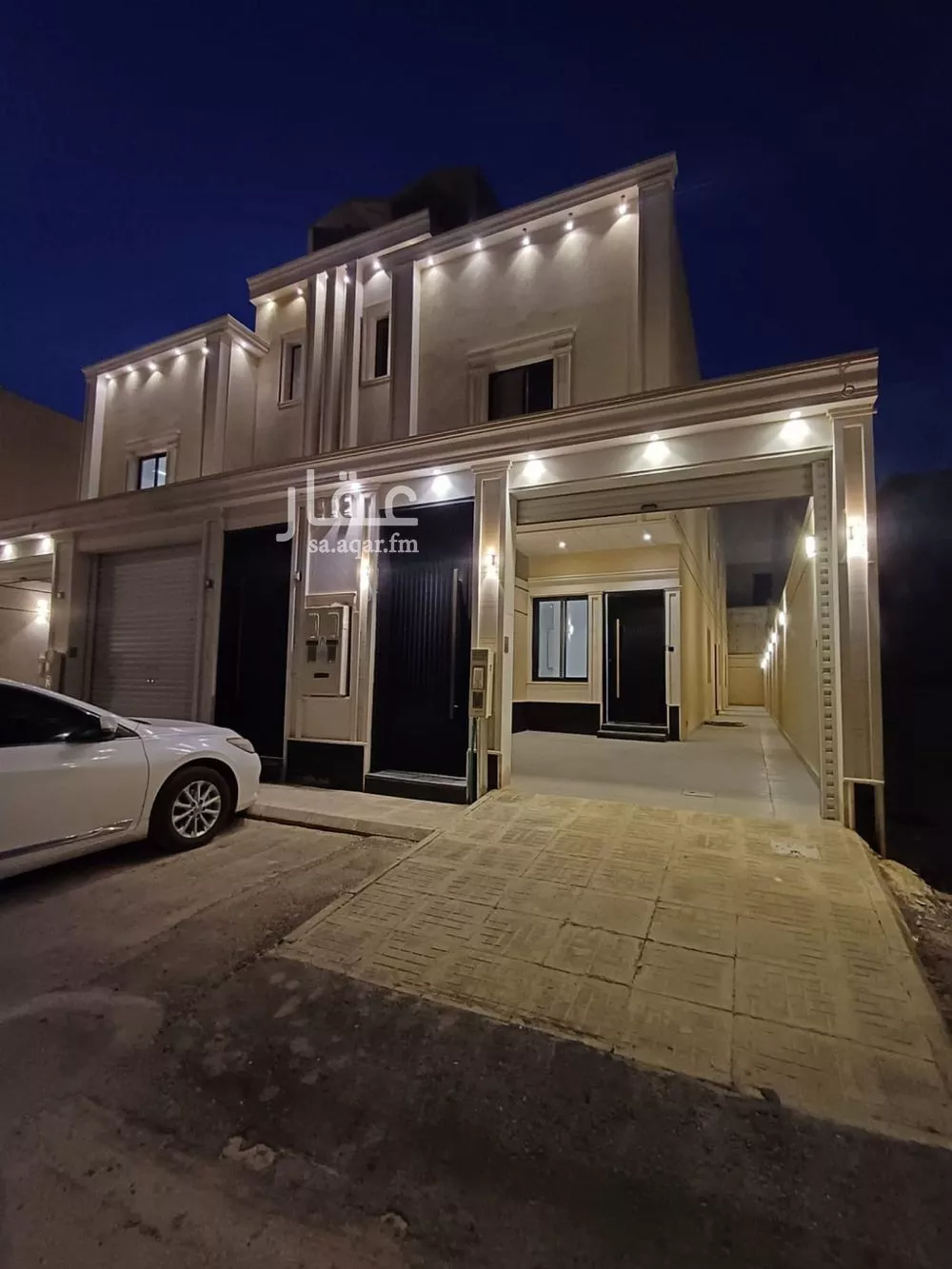 5 bedroom floor in Al Janadriyah 3