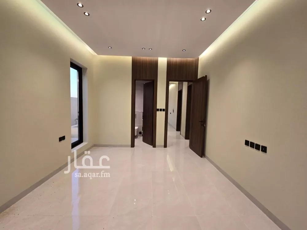 3 bedroom floor in As Suwaidi Al Gharabi 8