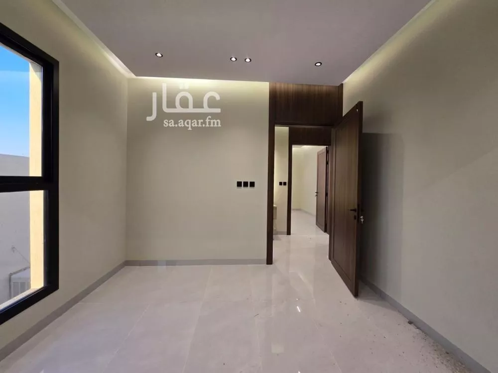 3 bedroom floor in As Suwaidi Al Gharabi 9