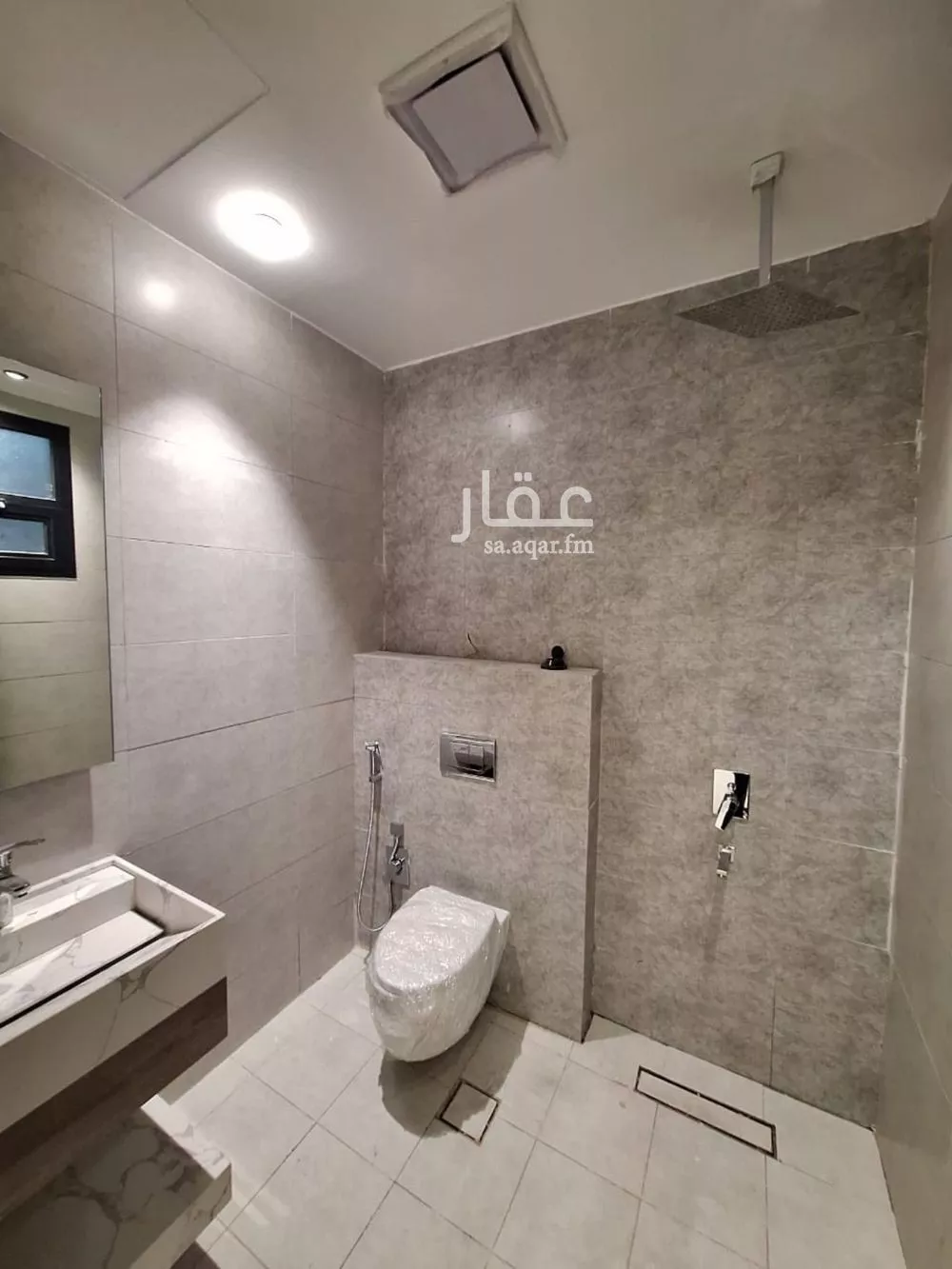 3 bedroom floor in Tuwaiq 10