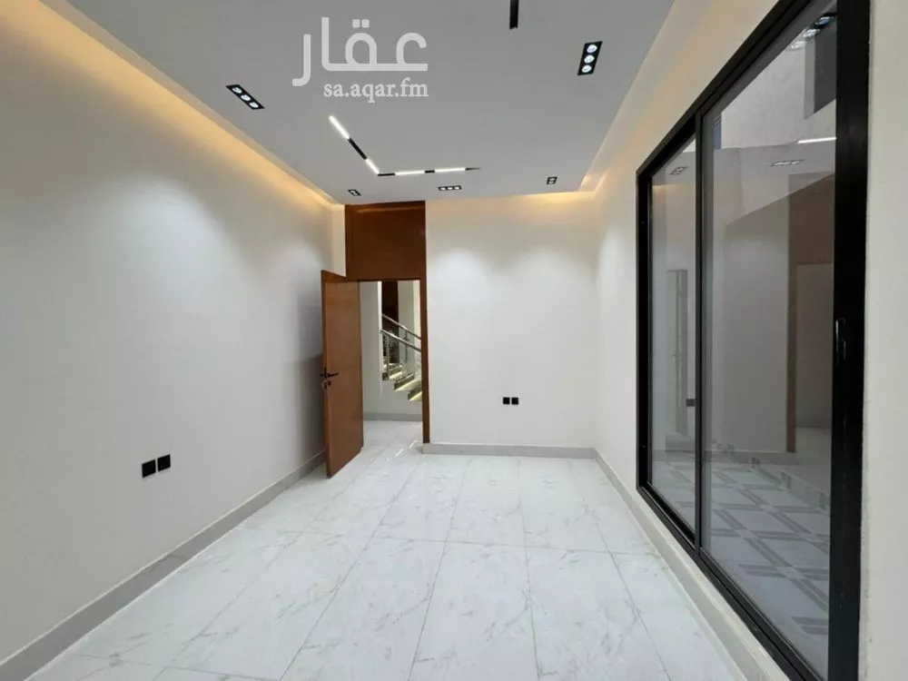 3 bedroom floor in Taibah 5