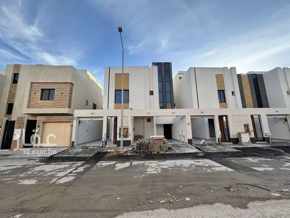 3 bedroom floor in Dirab 2
