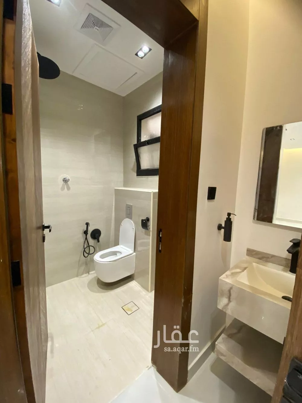 3 bedroom floor in Dirab 13