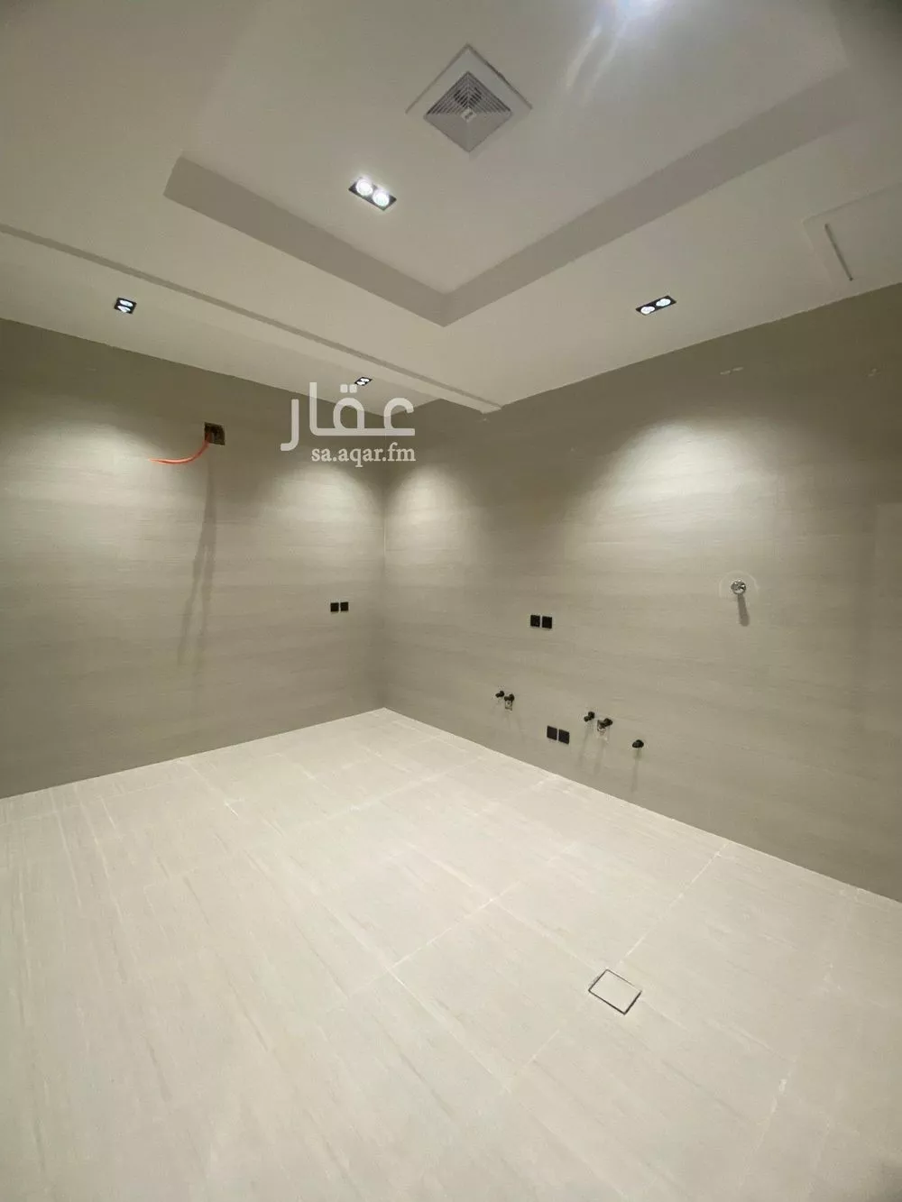 3 bedroom floor in Dirab 5