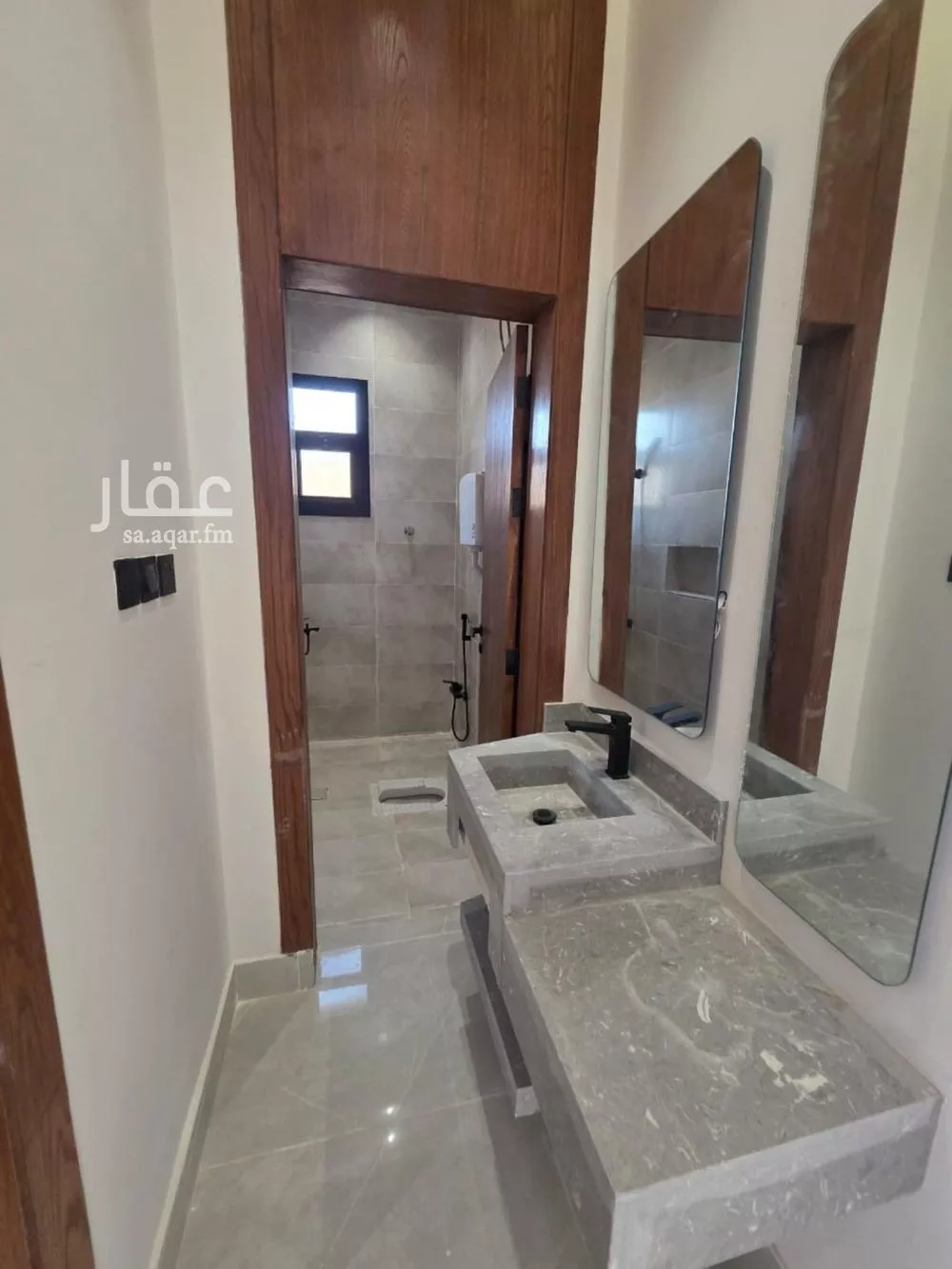 دور 5 غرف في طيبة 17