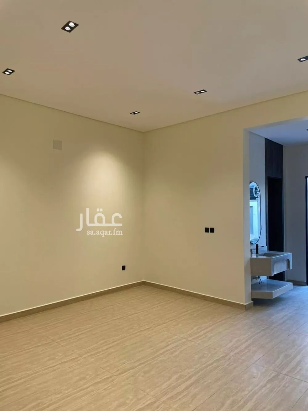3 bedroom floor in As Suwaidi Al Gharabi 7