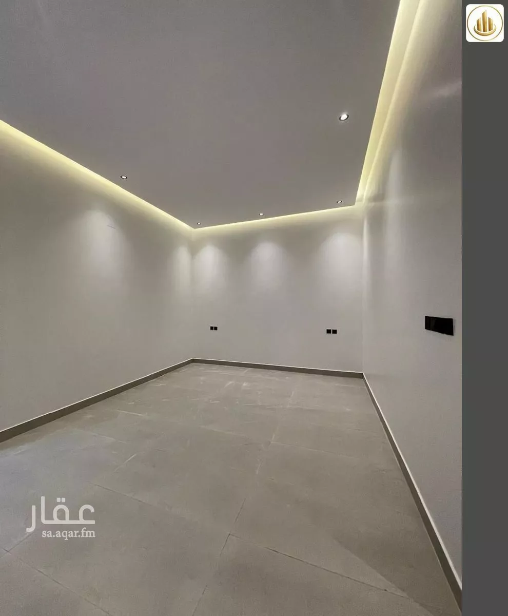 6 bedroom floor in Al Janadriyah 5