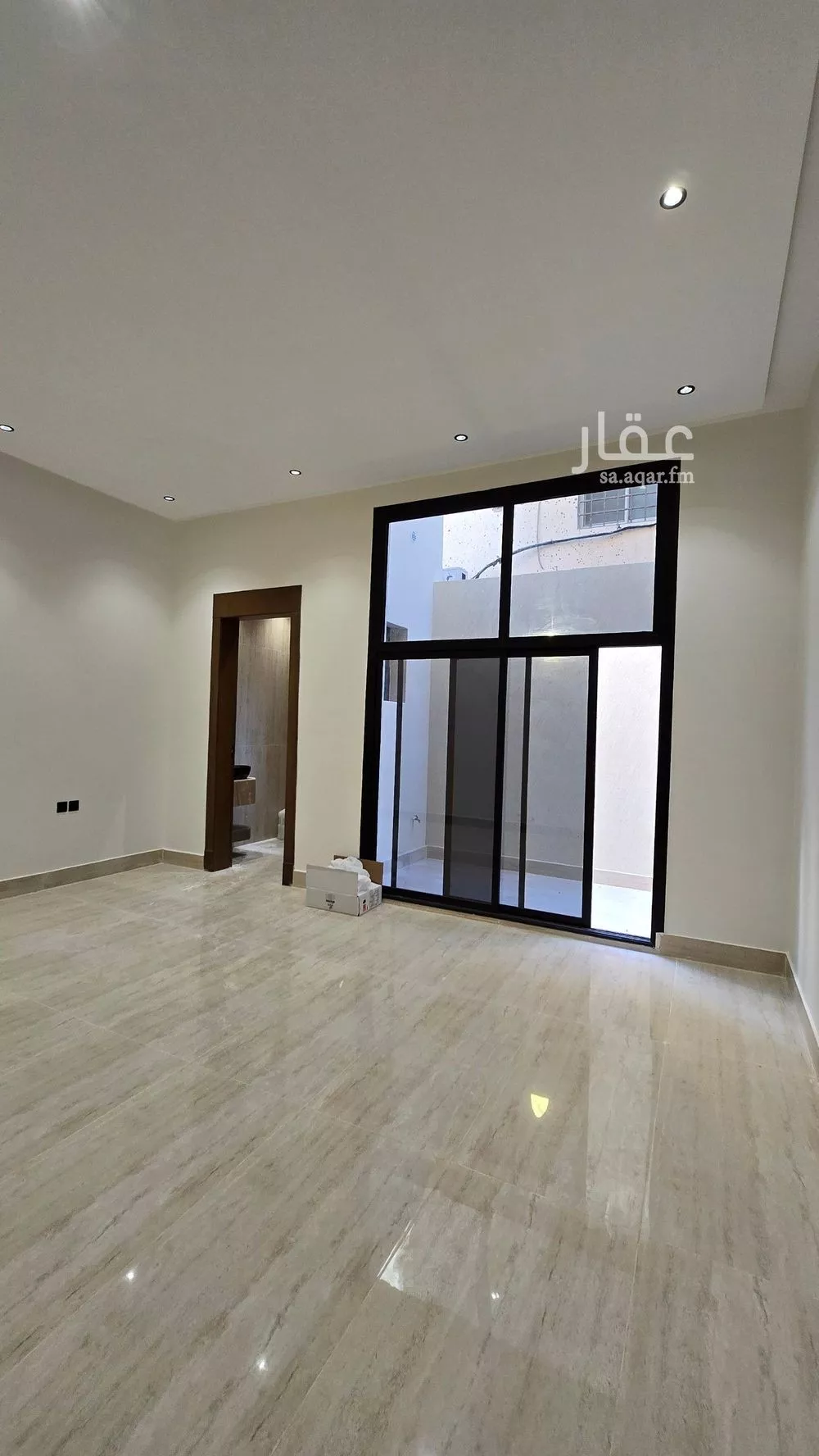 3 bedroom floor in Dhahrat Namar 9