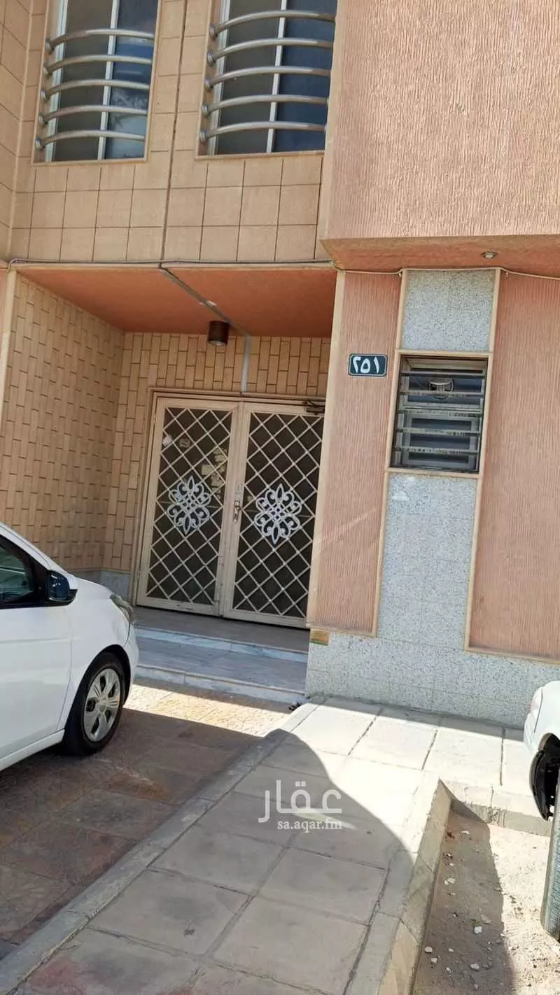 3 bedroom apartment in Al Yarmouk, Riyadh 6